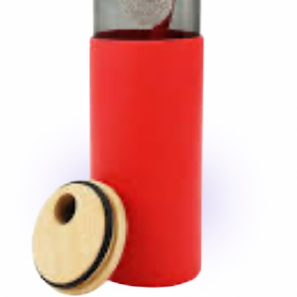 Mickey Mouse Red Tumbler with Crystal Design - Picture 4 of 6